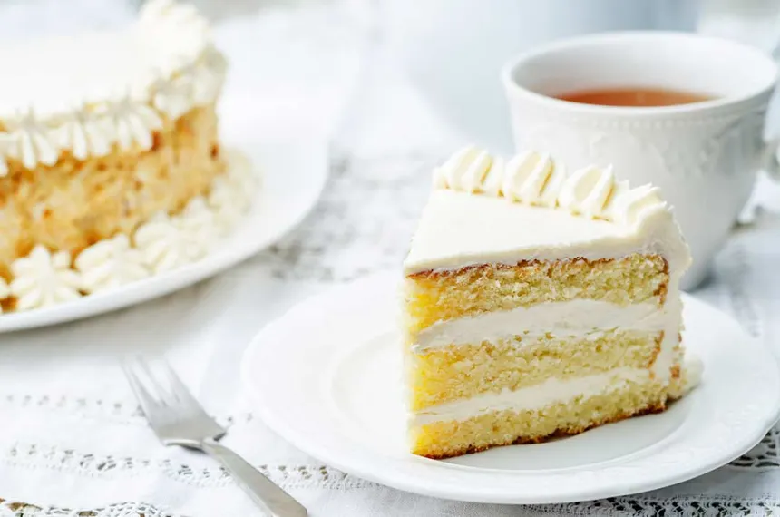 Maîtrisez l’art du montage : entremets à base de génoise et de crème au beurre parfait