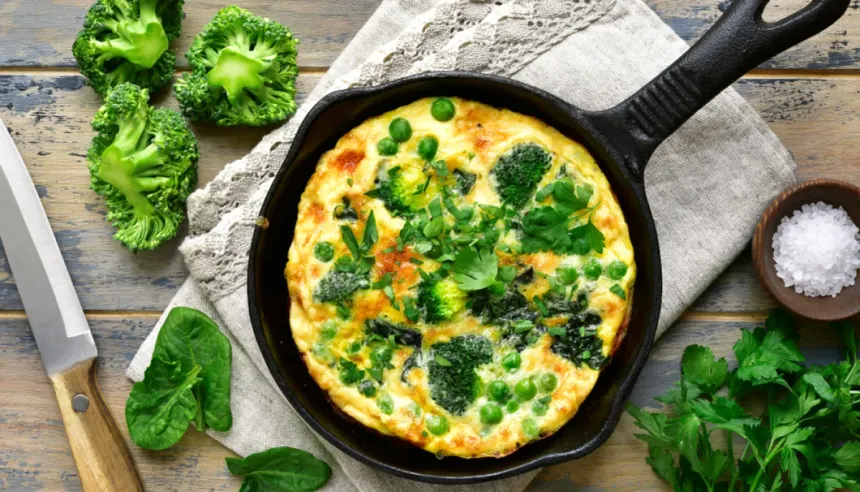 Omelette légère : la recette aérienne et facile pour un brunch parfait
