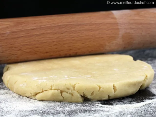 Pâte à Foncer Parfaite : 30 Minutes pour une Recette Inoubliable à 100%