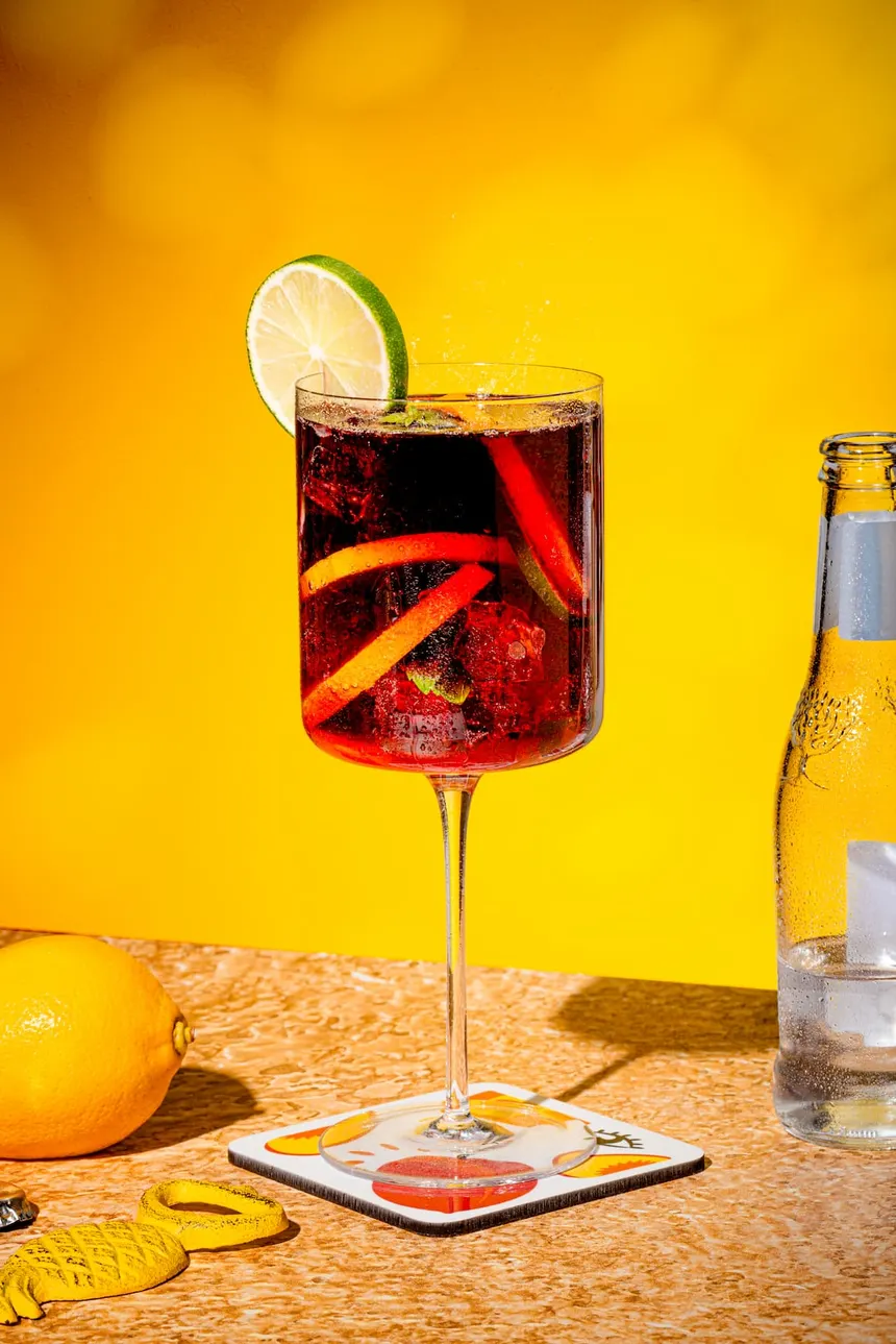 Sangria rouge maison : la recette authentique pour un été espagnol