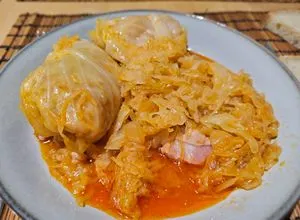 Töltött káposzta : Recette authentique du chou farci hongrois mijoté