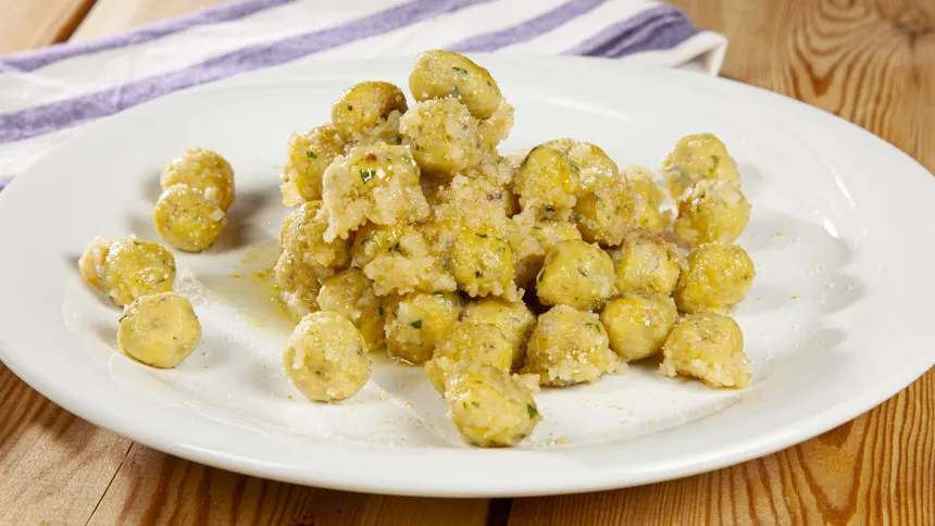 Gnocchi di pane à la norcina : la recette authentique de l'Ombrie