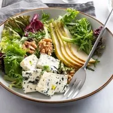 Salade de Pissenlit au Fromage Frais