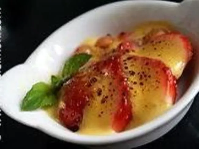 Gratin de fruits au sabayon : la recette légère et raffinée de Joël Robuchon