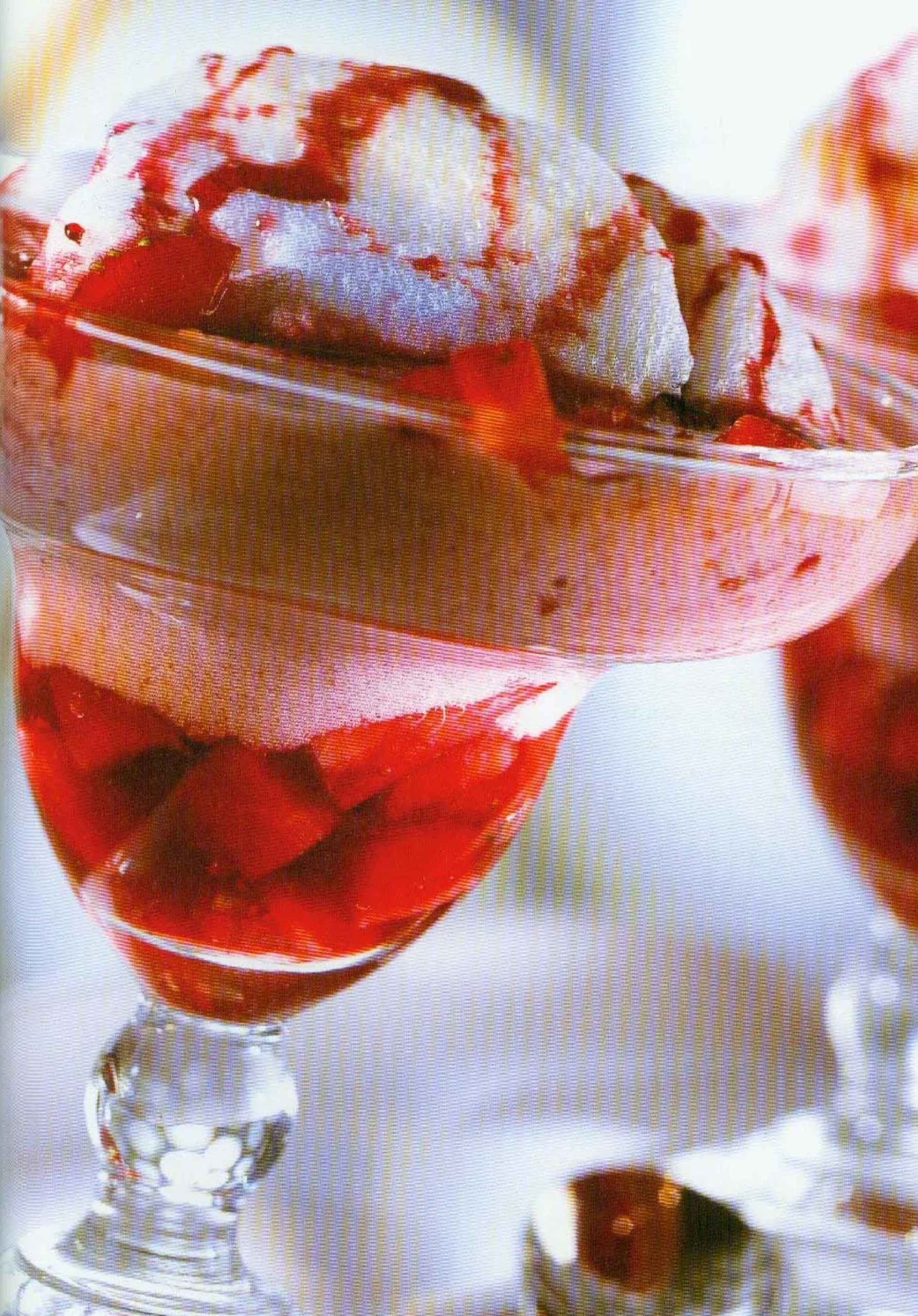 Consommé de fraises glacé : 1 recette d'exception rafraîchissante