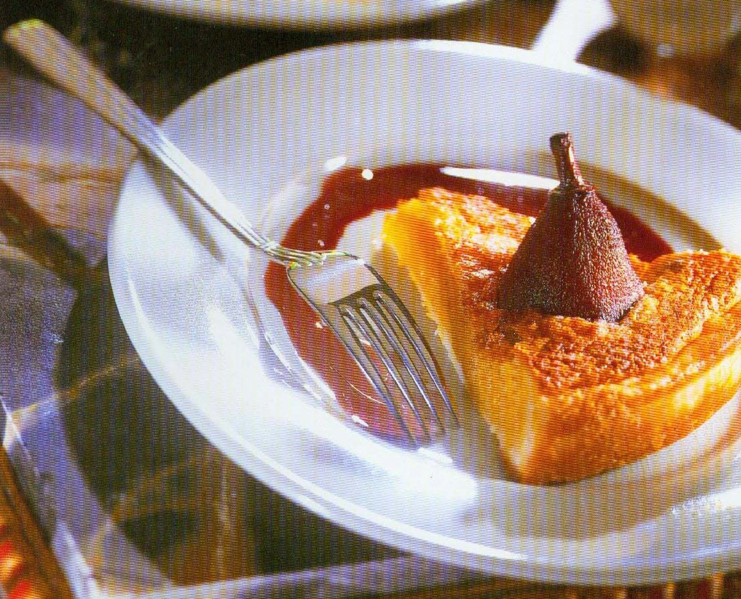Tarte aux poires confites et crème d'amandes : 1 recette magique