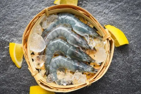 Crevettes vapeur citron vert et herbes