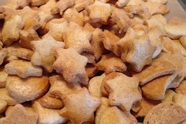 Schwowebredele sablés : la recette alsacienne croustillante à la cannelle et aux amandes