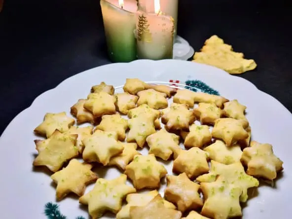 etoiles au citron biscuits sables fondants et glacage acidule