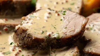 filet mignon de porc a la moutarde cremeuse un plat fondant et elegant