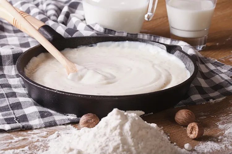 La Sauce Smitane Authentique : Le Secret de l'Élégance Culinaire Révélé en 2 Étapes